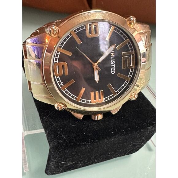 Men's UNLISTED by Kenneth Cole Gold-Tone Watch with Black Dial - Picture 9 of 10